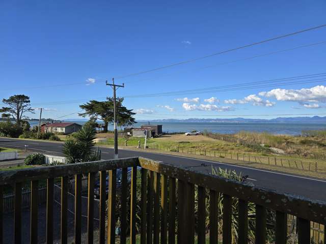 1251 East Coast Road Kaiaua_2