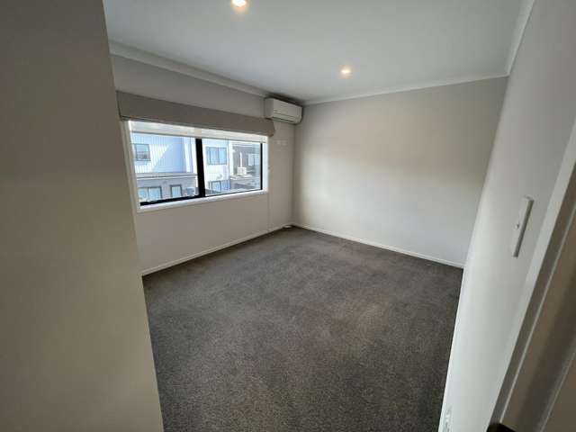 37 Walter Merton Road Hobsonville_4