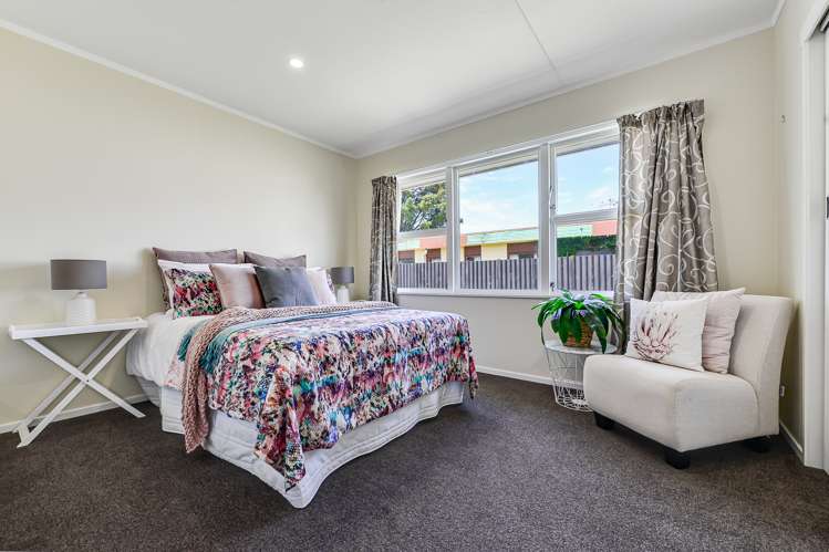 24 Bremworth Avenue Dinsdale_5