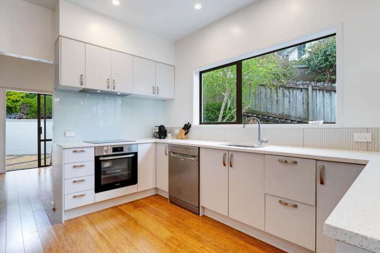 248 Whangaparaoa Road Red Beach_15