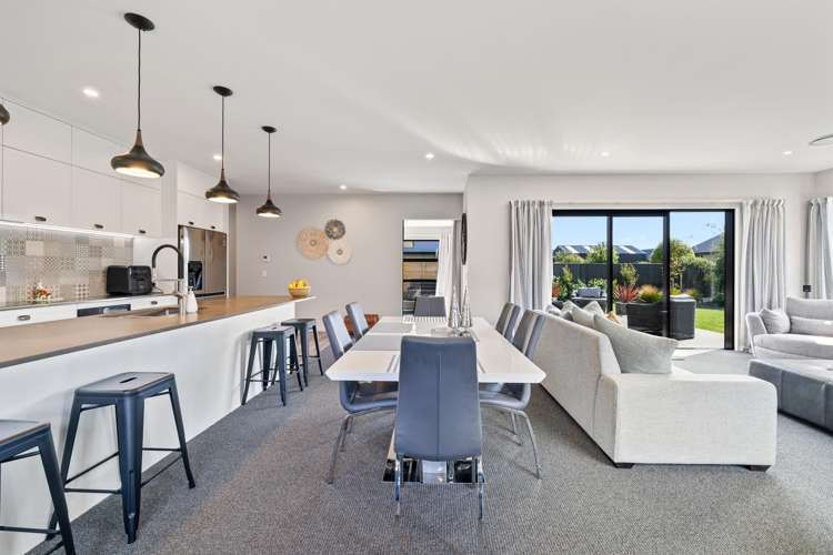 25 Richfield Drive Waikiwi_16