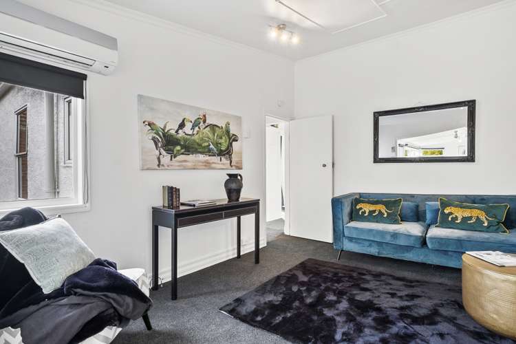 56 Blacks Road North East Valley_9