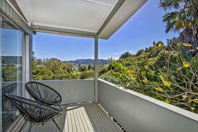 127 Riverside Drive Parahaki_25