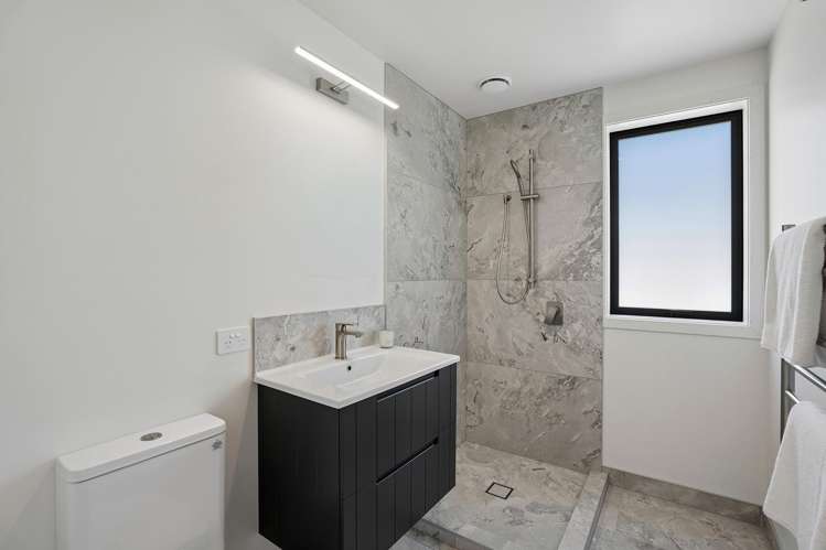 8 Woods Crescent Cromwell_18