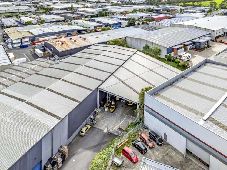 5 Sir William Avenue & 10 Barmac Place East Tamaki_9