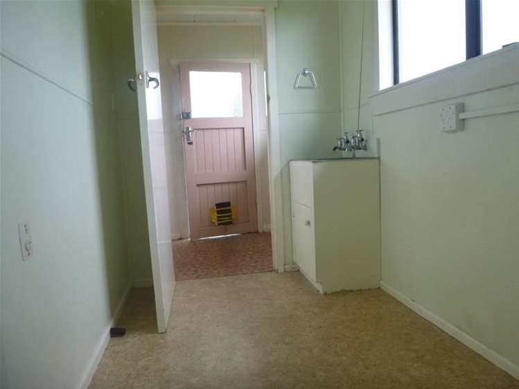 309 Finnerty Road Cardiff_16