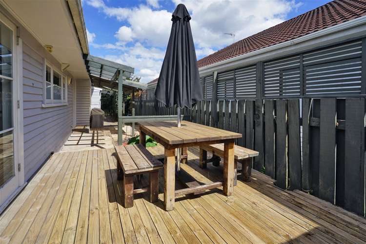 72 Enderley Avenue Enderley_15