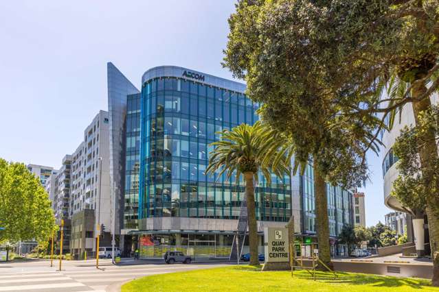 Premium green-rated office