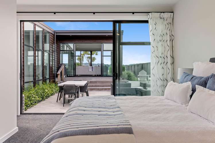 8 Kurapoto Lane Rainbow Point_18