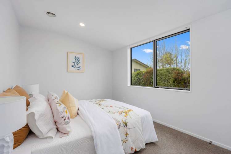 832a East Coast Road Oteha_9