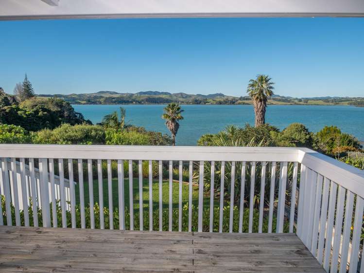 21 Grey Street East Mangonui_25