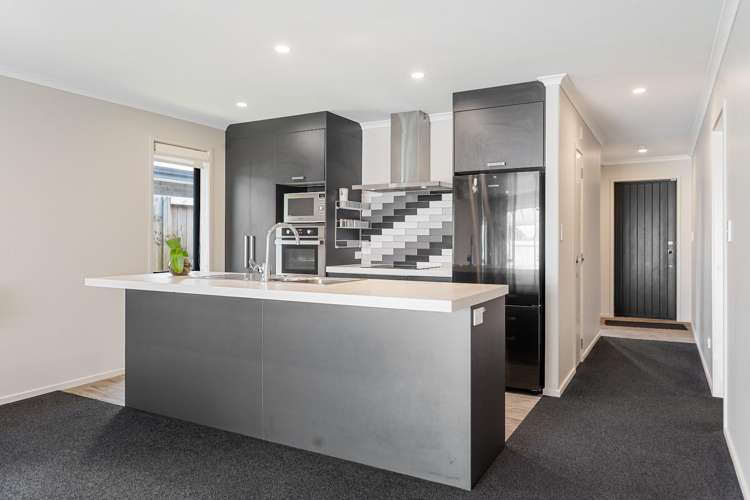 36 Komata Crescent Papamoa Beach_5