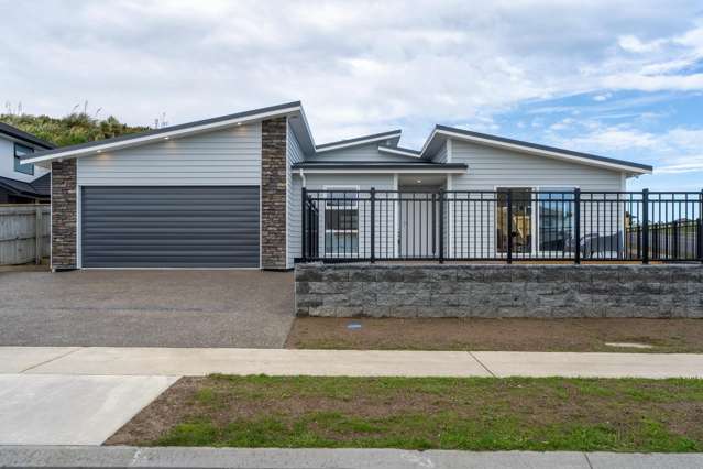 83 Queen Charlotte Drive Aotea_1