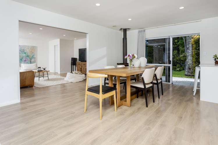 30 Bernard Magnus Lane Greenhithe_17