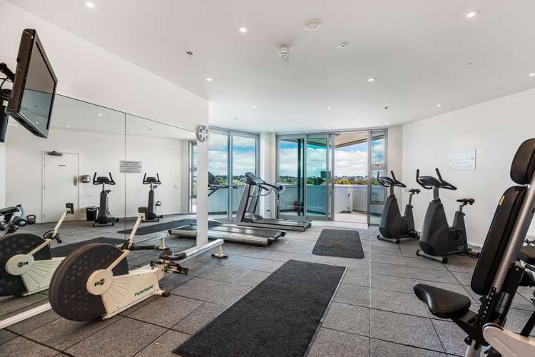 711/11 Tamariki Avenue Orewa_13