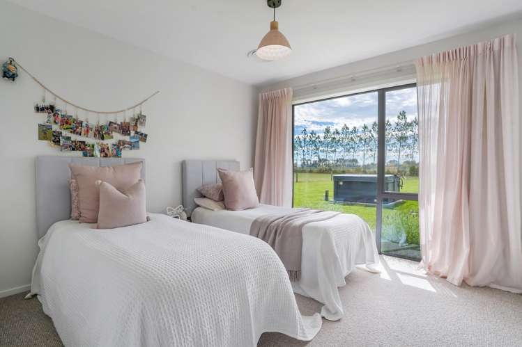 141 Devereux Road Winton_14