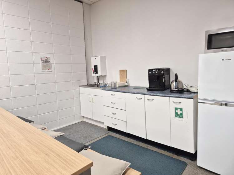 21 Left Bank Wellington Central_7