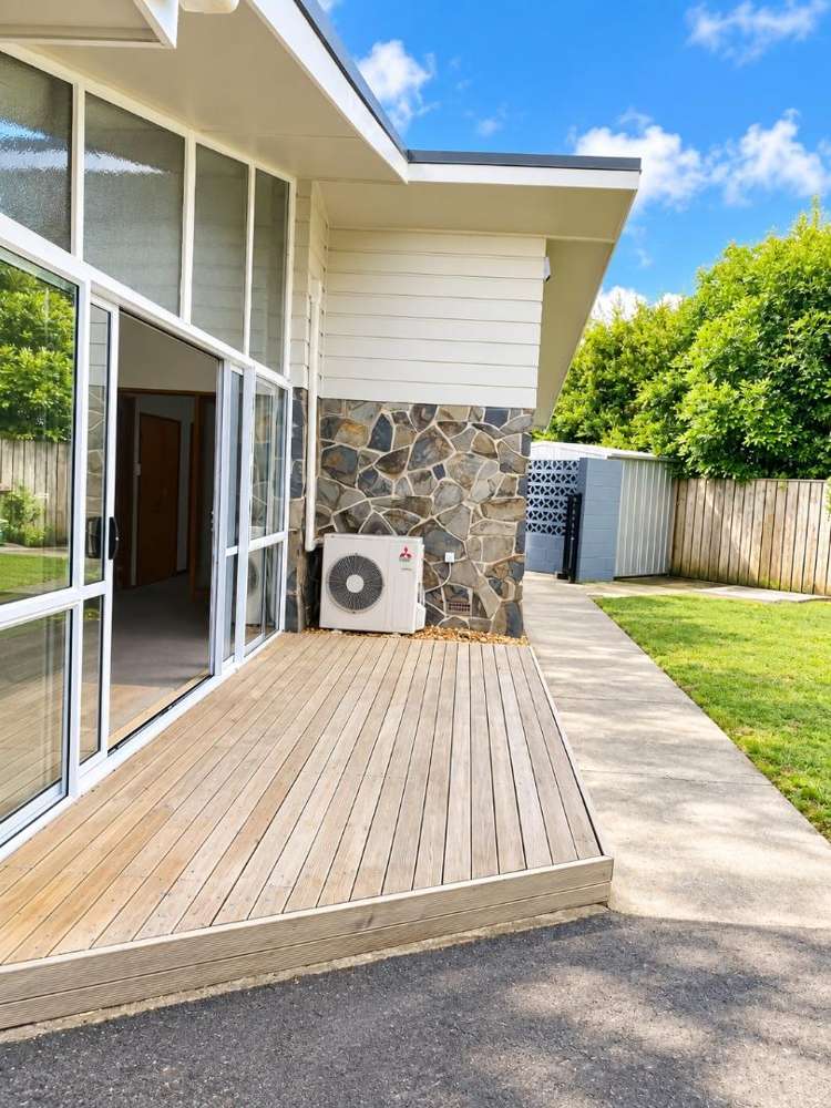 2/75 Beach Road 10937_13