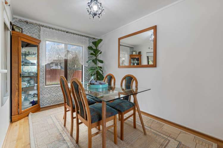 6 Coubray Place Botany Downs_7