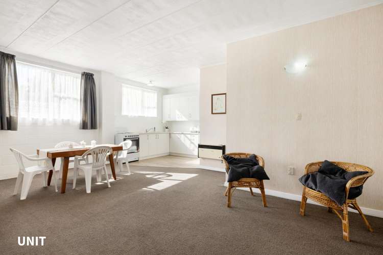 13 Russleigh Drive Dinsdale_25