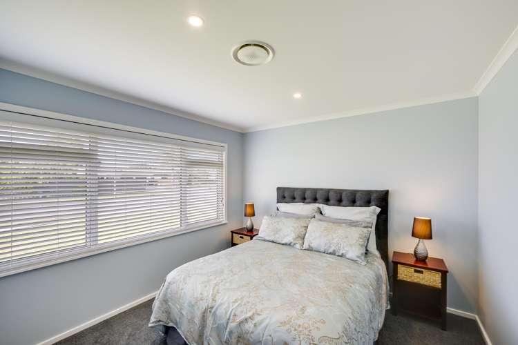 35 Holyrood Street Taradale_12