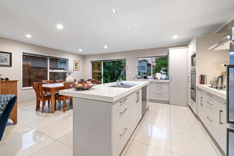 9 Kenley Heights Flat Bush_5