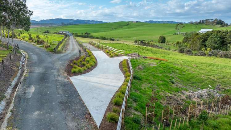 989E Kaiwaka-Mangawhai Road_2