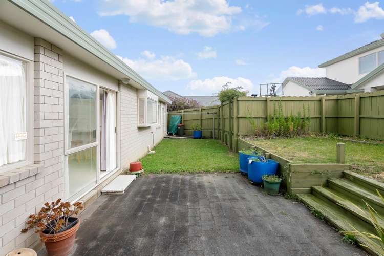 1/19 Ambleside Drive Northpark_9