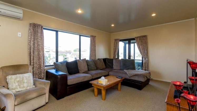 81 Oranga Street Westown_3