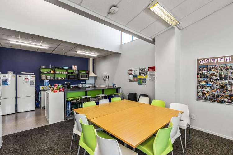 71-73 Wairau Road Wairau Valley_17