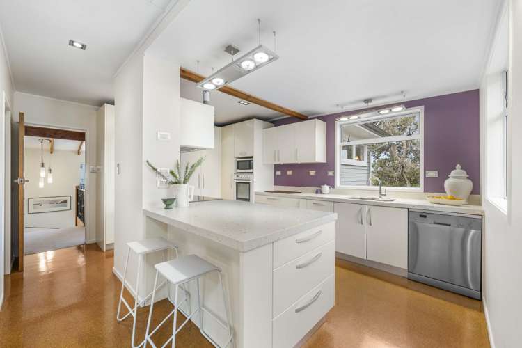 10 Hubert Henderson Place Remuera_10