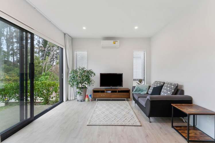 6 Tagish Way Orewa_27