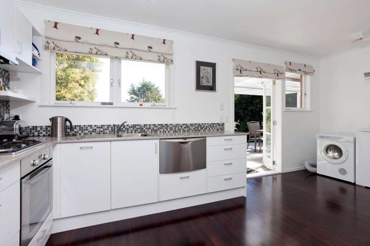 61 Shetland Street Glen Eden_4