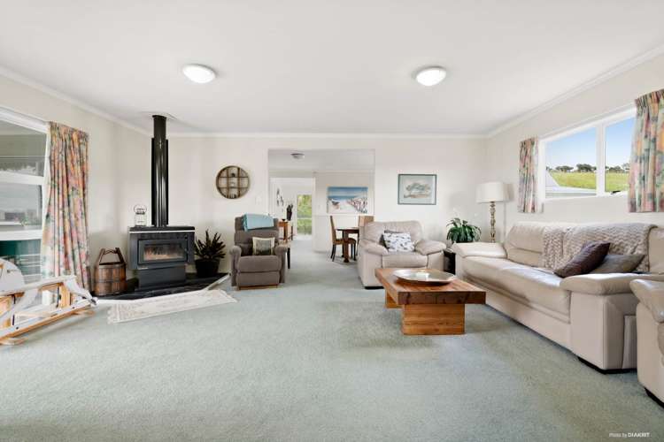 135 Hillcrest Road Hatfields Beach_10