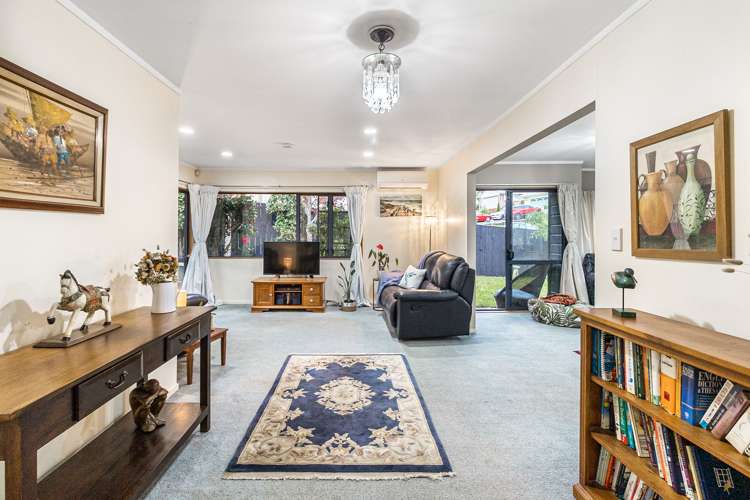 69 Milan Drive Glen Eden_2