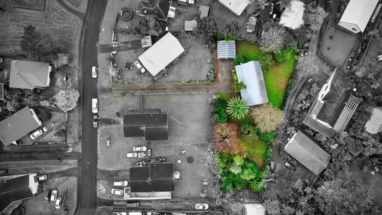 8 Pitcher Place Glen Eden_29