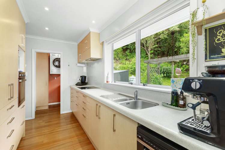27 Magnolia Grove Maungaraki_13