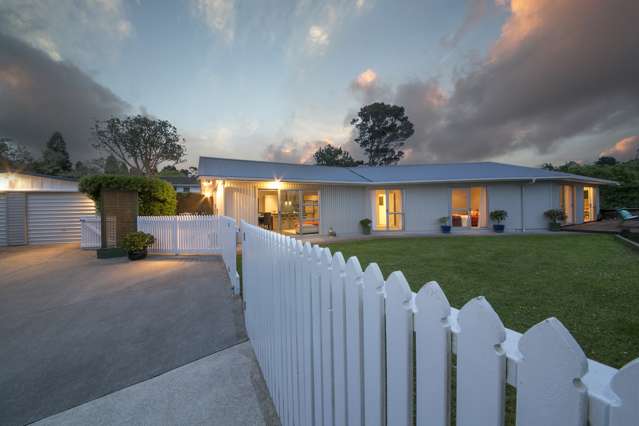 20 Onedin Place Titirangi_1