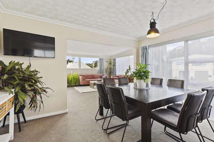 15 Brora Crescent Papakowhai_7