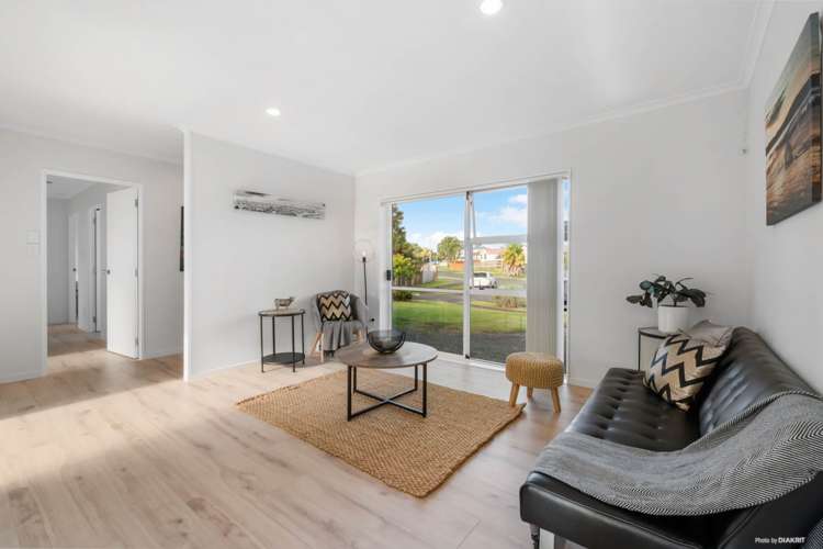 35 Bernina Place Manurewa_1