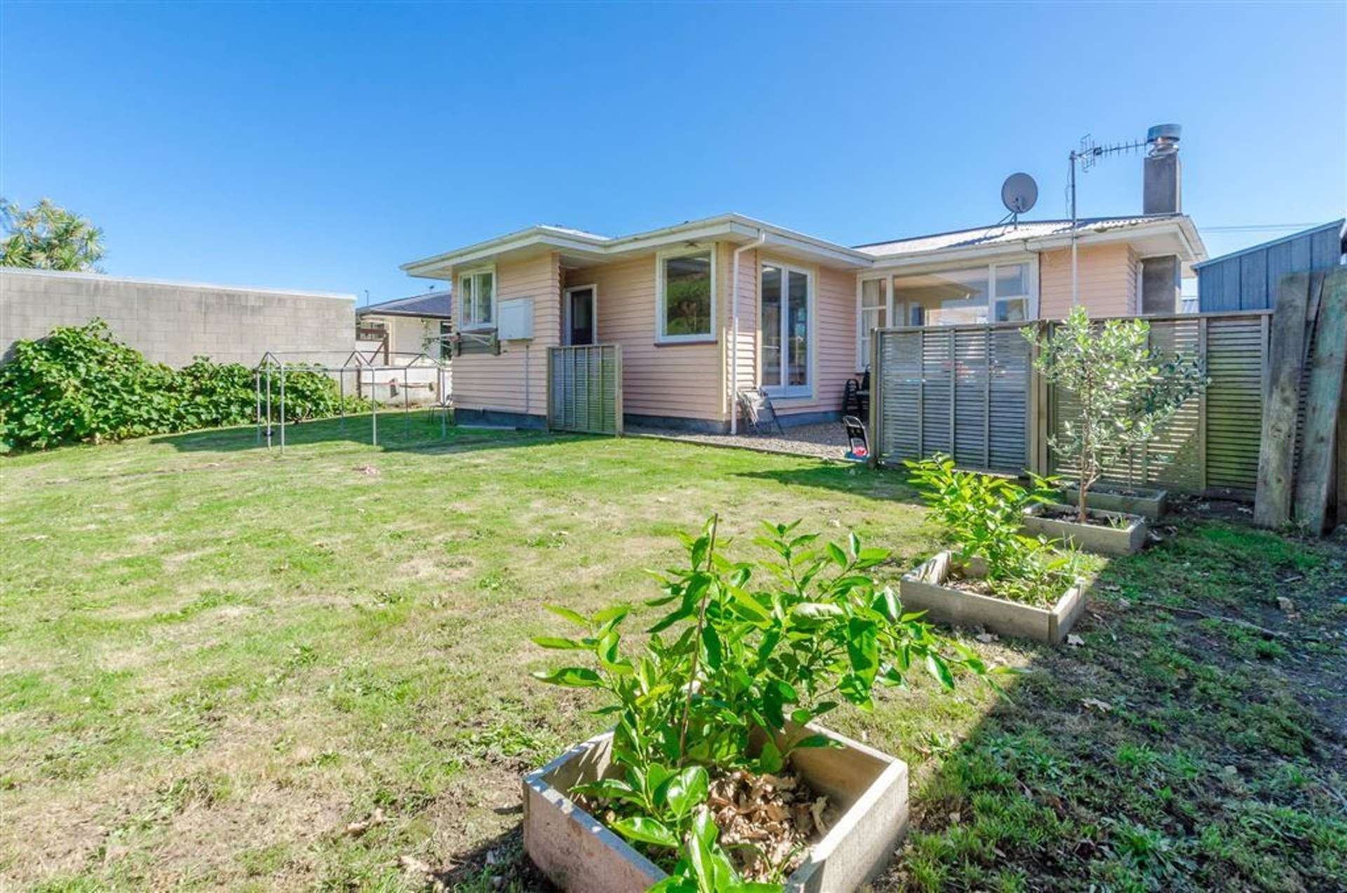 32 Gray Avenue Paraparaumu Beach_0