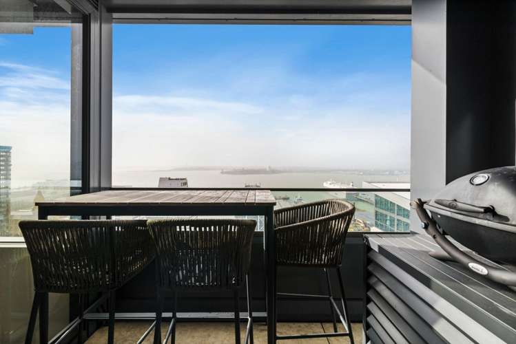 2103/10 Commerce Street Auckland Central_1