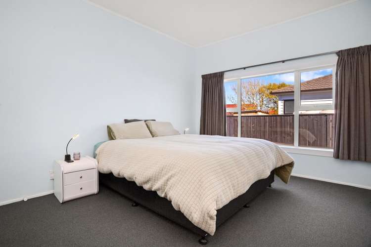 8B Awamutu Grove Waiwhetu_7