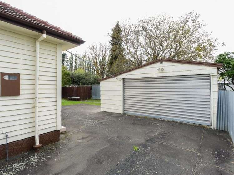1036 Hood Street Mayfair_15