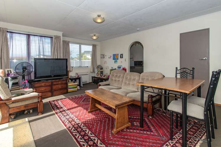 3/2 Trigg Crescent Taradale_7