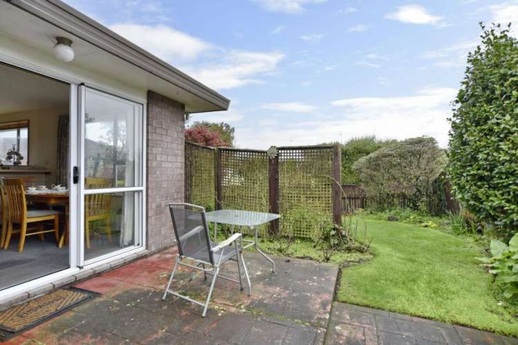 1/7 Palamino Place Woolston_15