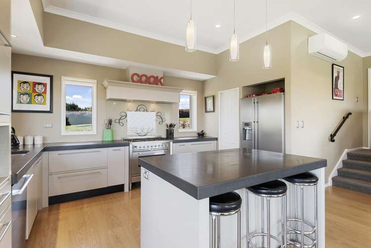 325 Davis Road Cust_6