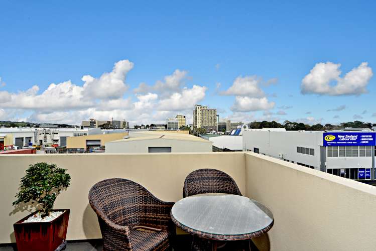 8/11 Freeman Way Manukau_5