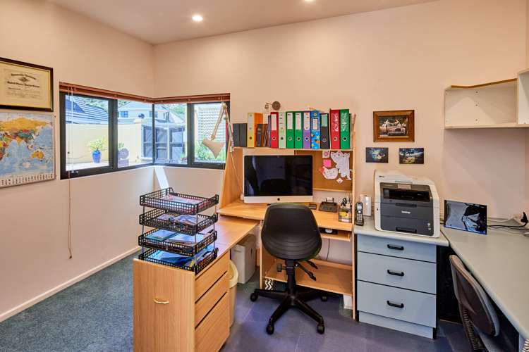 15 Countess Close Maupuia_17