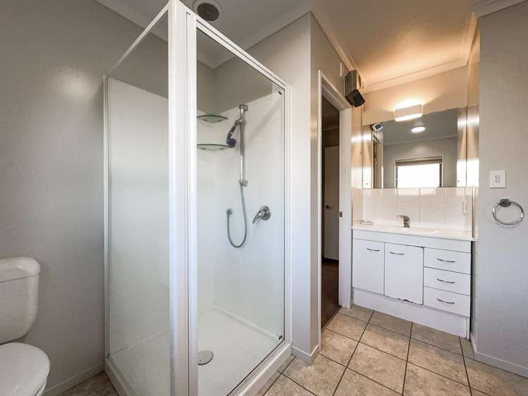 2 Willis Place Renwick_11